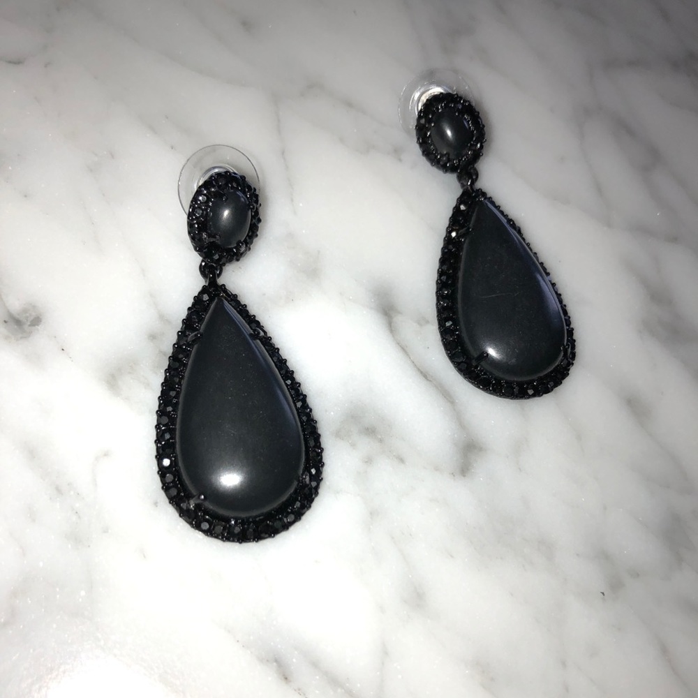 Lauren black teardrop earrings